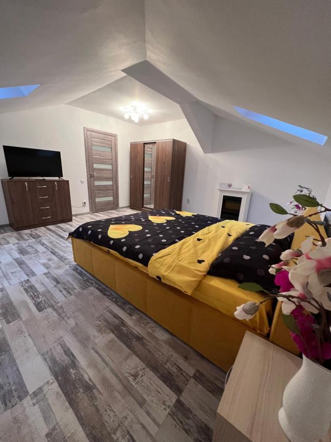 Zizi'S House Garii Apartment Brasov Luaran gambar