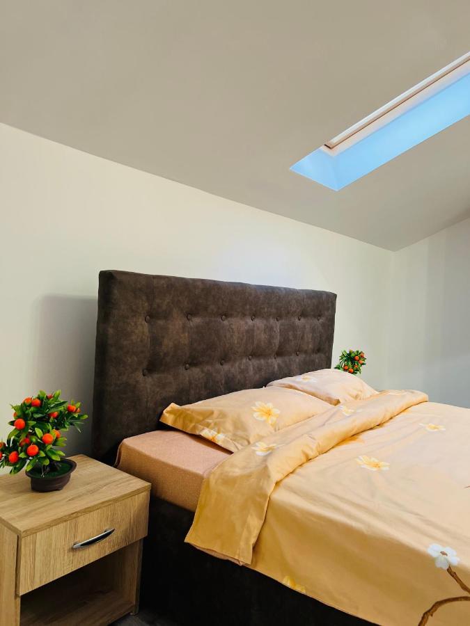 Zizi'S House Garii Apartment Brasov Luaran gambar